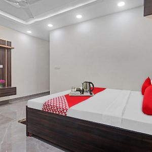 Hotel O Amazing Guest House